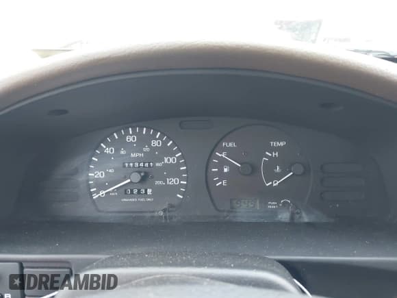 ✅ 1994 Nissan Sentra E • VIN: JN1EB31P9RU330113 • Лот: 41976102. Опубликован ранее на IAAI с пробегом 113 441 миль. Бесплатный доступ к архиву аукционных продаж из США и подробный отчёт об истории автомобиля на DreamBid. Изображение 7.