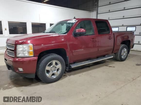 2013 Chevrolet Silverado 1500 LTZ z VIN 3GCPKTE71DG202993, wystawiony jako Copart lot #90697085 z przebiegiem 220 770 mil mil oraz Czysty tytuł • Clean title. Historia ofert i sprzedaży dostępna na DreamBid. Obrazek 1.