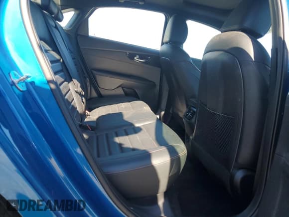 ✅ 2022 Kia Forte GT • VIN: 3KPF44AC6NE434632 • Lot: 87388215. Wystawiony na Copart z przebiegiem 56 212 mil. Bezpłatny archiwum sprzedaży aukcyjnych z USA i szczegółowy raport historii pojazdu na DreamBid. Zdjęcie 10.