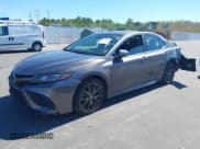 ✅ 2024 Toyota Camry SE • VIN: 4T1G11AK0RU908693 • Лот: 43606809. Опубликован ранее на IAAI с пробегом 69 761 миль. Бесплатный доступ к архиву аукционных продаж из США и подробный отчёт об истории автомобиля на DreamBid. Изображение 2.