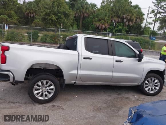 2022 Chevrolet Silverado 1500 Custom with VIN 3GCPABEK0NG513706, listed as a IAAI auction lot 43385620 with 85,767 mi miles and . Bid and sale history available at DreamBid. Image 13.