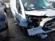 ✅ 2018 Ford Transit • VIN: 1FTYR2YM4JKB09904 • Lot: 41415555. Wystawiony na IAAI z przebiegiem 101 664 mil. Bezpłatny archiwum sprzedaży aukcyjnych z USA i szczegółowy raport historii pojazdu na DreamBid. Zdjęcie 6.