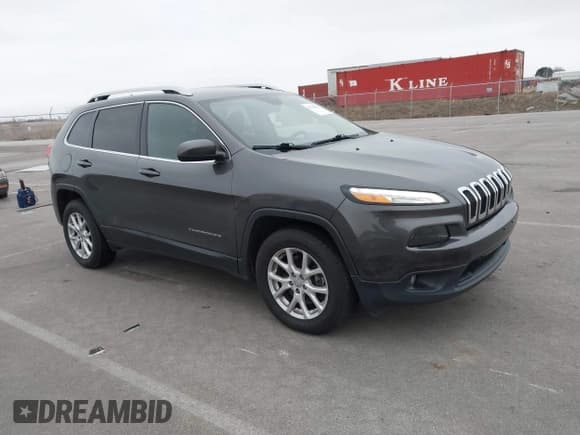 ✅ 2017 Jeep Cherokee Latitude • VIN: 1C4PJMCB8HD230292 • Лот: 43789069. Опубликован ранее на IAAI с пробегом 115 700 миль. Бесплатный доступ к архиву аукционных продаж из США и подробный отчёт об истории автомобиля на DreamBid. Изображение 1.