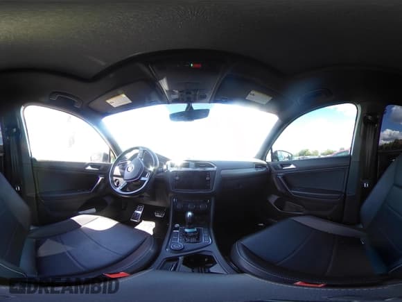 ✅ 2021 Volkswagen Tiguan SE • VIN: 3VV2B7AX5MM054356 • Lot: 43035399. Wystawiony na IAAI z przebiegiem 87 671 mil. Bezpłatny archiwum sprzedaży aukcyjnych z USA i szczegółowy raport historii pojazdu na DreamBid. Zdjęcie 18.