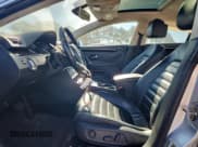 ✅ 2014 Volkswagen CC Executive • VIN: WVWRN7AN2EE527477 • Лот: 93368975. Опубликован ранее на Copart с пробегом Не указан. Бесплатный доступ к архиву аукционных продаж из США и подробный отчёт об истории автомобиля на DreamBid. Изображение 7.