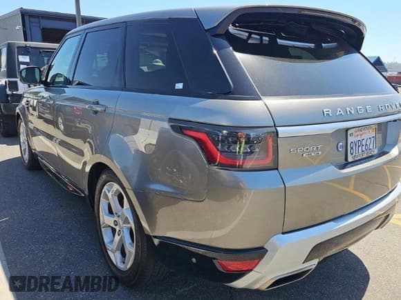 ✅ 2018 Land Rover Range Rover Sport HSE • VIN: SALWR2RK5JA810101 • Lot: 81448955. Listed on Copart with 99,353 mi. Free auction sales archive from the USA and detailed vehicle history report at DreamBid. Image 3.