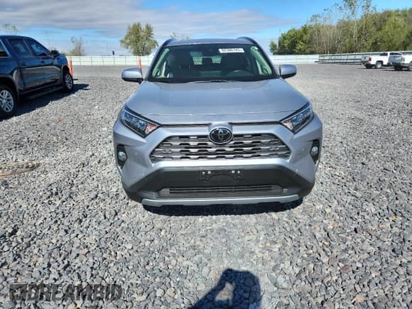 ✅ 2021 Toyota RAV4 Limited • VIN: JTMN1RFV9MD071383 • Lot: 82386745. Listed on Copart with 42,844 mi. Free auction sales archive from the USA and detailed vehicle history report at DreamBid. Image 5.