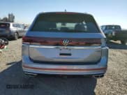 ✅ 2024 Volkswagen Atlas SEL Premium R-Line • VIN: 1V2FR2CAXRC595482 • Lot: 90329845. Wystawiony na Copart z przebiegiem 16 943 mil. Bezpłatny archiwum sprzedaży aukcyjnych z USA i szczegółowy raport historii pojazdu na DreamBid. Zdjęcie 6.