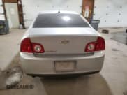 ✅ 2011 Chevrolet Malibu 1LT • VIN: 1G1ZC5E10BF265961 • Lot: 77151884. Wystawiony na Copart z przebiegiem 108 481 mil. Bezpłatny archiwum sprzedaży aukcyjnych z USA i szczegółowy raport historii pojazdu na DreamBid. Zdjęcie 6.