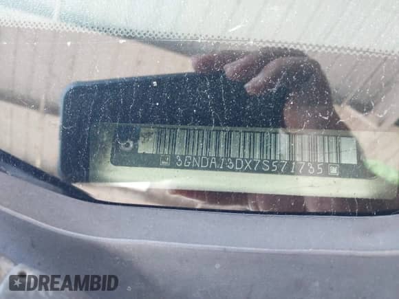 2007 Chevrolet HHR LS z VIN 3GNDA13DX7S571735, wystawiony jako IAAI lot #43500760 z przebiegiem 265 491 mil mil oraz . Historia ofert i sprzedaży dostępna na DreamBid. Obrazek 9.