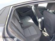 ✅ 2019 Hyundai Ioniq Blue • VIN: KMHC65LC5KU180033 • Lot: 41320893. Wystawiony na IAAI z przebiegiem 71 985 mil. Bezpłatny archiwum sprzedaży aukcyjnych z USA i szczegółowy raport historii pojazdu na DreamBid. Zdjęcie 8.