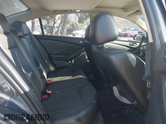 ✅ 2008 Nissan Altima SE • VIN: 1N4BL21E58C246404 • Lot: 43733203. Wystawiony na IAAI z przebiegiem 196 556 mil. Bezpłatny archiwum sprzedaży aukcyjnych z USA i szczegółowy raport historii pojazdu na DreamBid. Zdjęcie 8.