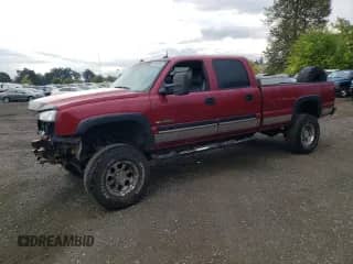✅ 2005 Chevrolet Silverado 2500HD LS • VIN: 1GCHK23U65F838822 • Lot: 85766265. Wystawiony na Copart z przebiegiem 197 909 mil. Bezpłatny archiwum sprzedaży aukcyjnych z USA i szczegółowy raport historii pojazdu na DreamBid. Zdjęcie 1.