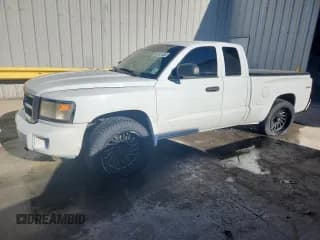 ✅ 2008 Dodge Dakota SLT • VIN: 1D7HW42N48S590906 • Лот: 87412455. Опубликован ранее на Copart с пробегом 148 988 миль. Бесплатный доступ к архиву аукционных продаж из США и подробный отчёт об истории автомобиля на DreamBid. Изображение 1.