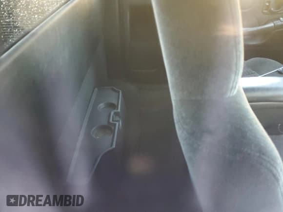 ✅ 1999 Chevrolet S-10 • VIN: 1GCDT19X4X8114772 • Лот: 87507755. Опубликован ранее на Copart с пробегом 96 184 миль. Бесплатный доступ к архиву аукционных продаж из США и подробный отчёт об истории автомобиля на DreamBid. Изображение 10.