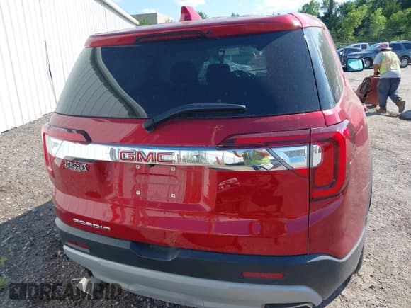 ✅ 2023 GMC Acadia SLE • VIN: 1GKKNKL43PZ236527 • Lot: 42950124. Wystawiony na IAAI z przebiegiem 8 841 mil. Bezpłatny archiwum sprzedaży aukcyjnych z USA i szczegółowy raport historii pojazdu na DreamBid. Zdjęcie 16.