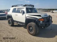 ✅ 2014 Toyota FJ Cruiser • VIN: JTEBU4BF4EK207407 • Лот: 70726875. Опубликован ранее на Copart с пробегом Не указан. Бесплатный доступ к архиву аукционных продаж из США и подробный отчёт об истории автомобиля на DreamBid. Изображение 4.