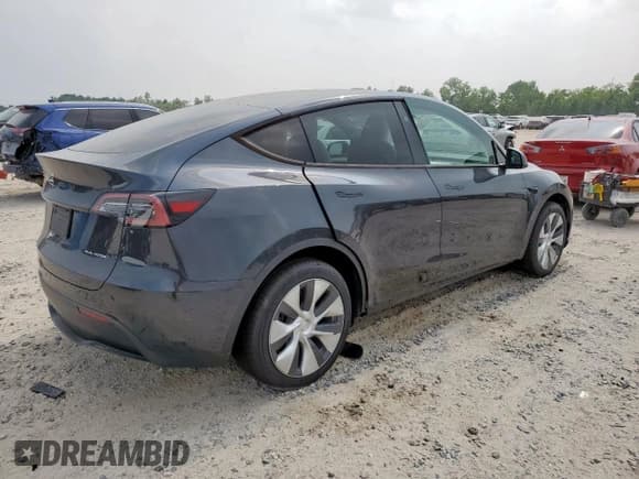 ✅ 2024 Tesla Model Y Long Range • VIN: 7SAYGDEE3RA221844 • Lot: 57672795. Wystawiony na Copart z przebiegiem 20 496 mil. Bezpłatny archiwum sprzedaży aukcyjnych z USA i szczegółowy raport historii pojazdu na DreamBid. Zdjęcie 3.