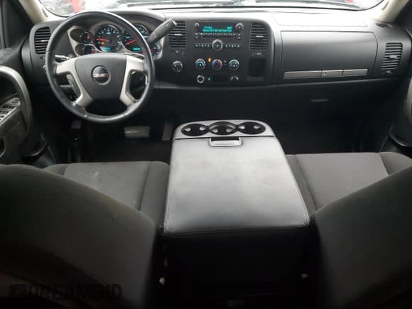 ✅ 2010 GMC Sierra 1500 • VIN: 3GTXKVE21AG104008 • Lot: 78442974. Wystawiony na Copart z przebiegiem 232 804 mil. Bezpłatny archiwum sprzedaży aukcyjnych z USA i szczegółowy raport historii pojazdu na DreamBid. Zdjęcie 8.