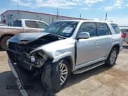 ✅ 2013 Toyota 4Runner SR5 • VIN: JTEZU5JRXD5064198 • Lot: 43368642. Wystawiony na IAAI z przebiegiem 134 330 mil. Bezpłatny archiwum sprzedaży aukcyjnych z USA i szczegółowy raport historii pojazdu na DreamBid. Zdjęcie 2.