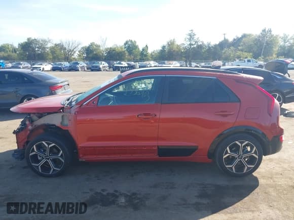 ✅ 2023 Kia Niro EX • VIN: KNDCR3LEXP5047254 • Lot: 43360103. Wystawiony na IAAI z przebiegiem 33 922 mil. Bezpłatny archiwum sprzedaży aukcyjnych z USA i szczegółowy raport historii pojazdu na DreamBid. Zdjęcie 15.