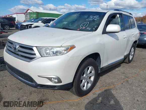 ✅ 2013 Toyota Highlander • VIN: 5TDZA3EH2DS038661 • Lot: 40925630. Listed on IAAI with 143,773 mi. Free auction sales archive from the USA and detailed vehicle history report at DreamBid. Image 2.