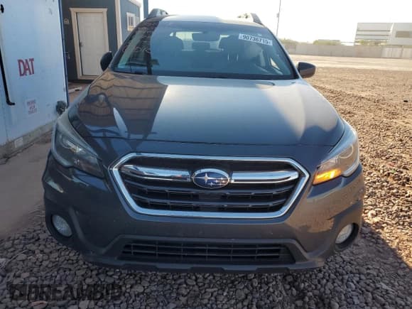 ✅ 2018 Subaru Outback Premium • VIN: 4S4BSACCXJ3318752 • Лот: 90736715. Опубликован ранее на Copart с пробегом 161 051 миль. Бесплатный доступ к архиву аукционных продаж из США и подробный отчёт об истории автомобиля на DreamBid. Изображение 5.