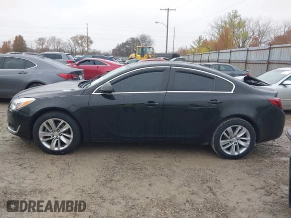 ✅ 2016 Buick Regal Premium II • VIN: 2G4GS5GX4G9103216 • Lot: 43769656. Wystawiony na IAAI z przebiegiem 175 914 mil. Bezpłatny archiwum sprzedaży aukcyjnych z USA i szczegółowy raport historii pojazdu na DreamBid. Zdjęcie 14.