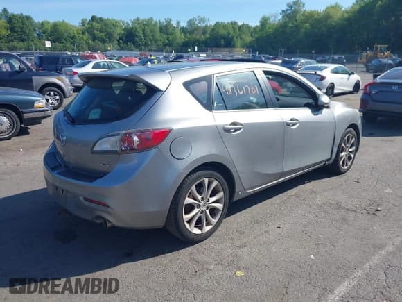 ✅ 2010 Mazda 3 S Sport • VIN: JM1BL1H60A1288340 • Lot: 42361701. Listed on IAAI with 306,146 mi. Free auction sales archive from the USA and detailed vehicle history report at DreamBid. Image 4.