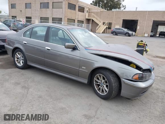 ✅ 2003 BMW 5 Series 525i • VIN: WBADT43473G023282 • Lot: 41872368. Listed on IAAI with 244,490 mi. Free auction sales archive from the USA and detailed vehicle history report at DreamBid. Image 1.