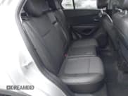 ✅ 2020 Chevrolet Trax LT • VIN: KL7CJPSB5LB021594 • Lot: 42090813. Wystawiony na IAAI z przebiegiem 37 641 mil. Bezpłatny archiwum sprzedaży aukcyjnych z USA i szczegółowy raport historii pojazdu na DreamBid. Zdjęcie 8.