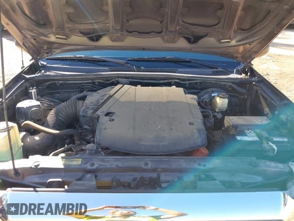 ✅ 2014 Toyota Tacoma PreRunner • VIN: 5TFJU4GN5EX058881 • Lot: 43603920. Listed on IAAI with 170,876 mi. Free auction sales archive from the USA and detailed vehicle history report at DreamBid. Image 10.