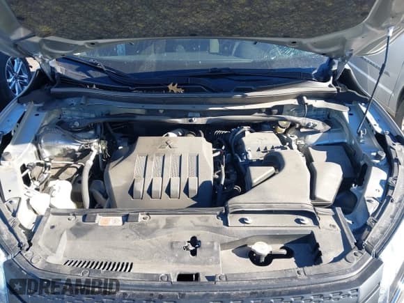 ✅ 2022 Mitsubishi Eclipse Cross LE • VIN: JA4ATVAA1NZ054677 • Лот: 43704732. Опубликован ранее на IAAI с пробегом 57 848 миль. Бесплатный доступ к архиву аукционных продаж из США и подробный отчёт об истории автомобиля на DreamBid. Изображение 10.