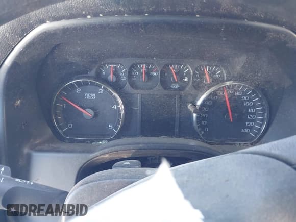 ✅ 2017 Chevrolet Silverado 2500HD Work Truck • VIN: 1GC1KUEY1HF191604 • Lot: 41229847. Wystawiony na IAAI z przebiegiem 90 103 mil. Bezpłatny archiwum sprzedaży aukcyjnych z USA i szczegółowy raport historii pojazdu na DreamBid. Zdjęcie 7.