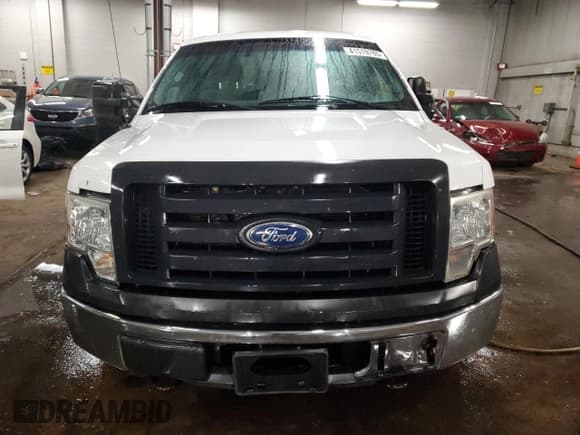 ✅ 2011 Ford F-150 XL • VIN: 1FTMF1EM3BKD15836 • Lot: 41519785. Listed on Copart with 200,269 mi. Free auction sales archive from the USA and detailed vehicle history report at DreamBid. Image 5.