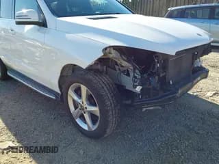 ✅ 2018 Mercedes-Benz GLE 350 • VIN: 4JGDA5HB9JB069496 • Lot: 43664978. Listed on IAAI with 46,889 mi. Free auction sales archive from the USA and detailed vehicle history report at DreamBid. Image 6.