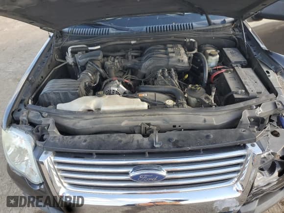 ✅ 2006 Ford Explorer XLT • VIN: 1FMEU73E66UA12466 • Lot: 89926925. Wystawiony na Copart z przebiegiem 157 790 mil. Bezpłatny archiwum sprzedaży aukcyjnych z USA i szczegółowy raport historii pojazdu na DreamBid. Zdjęcie 11.