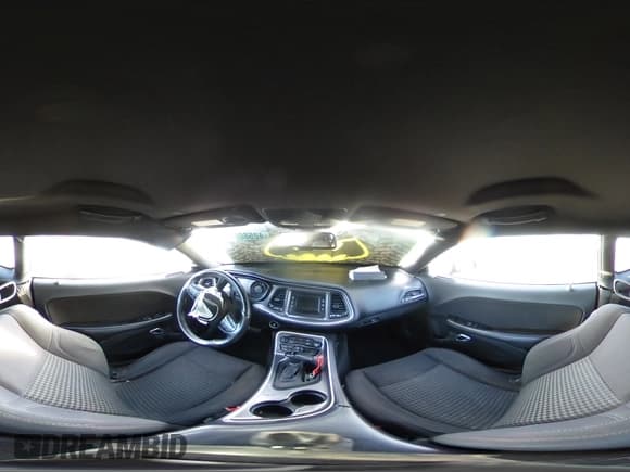 ✅ 2017 Dodge Challenger SXT • VIN: 2C3CDZAG3HH666248 • Lot: 42580863. Wystawiony na Copart z przebiegiem 91 146 mil. Bezpłatny archiwum sprzedaży aukcyjnych z USA i szczegółowy raport historii pojazdu na DreamBid. Zdjęcie 13.