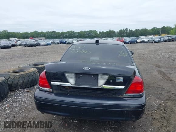 ✅ 2008 Ford Police Interceptor • VIN: 2FAHP71V68X178659 • Lot: 42571480. Listed on IAAI with Not provided. Free auction sales archive from the USA and detailed vehicle history report at DreamBid. Image 15.