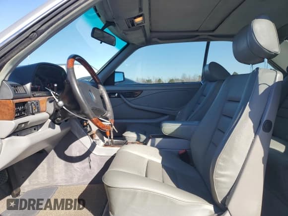 ✅ 1988 Mercedes-Benz 560 560SEC • VIN: WDBCA45D2JA396407 • Lot: 88754945. Listed on Copart with 110,097 mi. Free auction sales archive from the USA and detailed vehicle history report at DreamBid. Image 7.