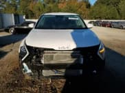 ✅ 2025 Kia Sportage LX • VIN: 5XYK23DF3SG316170 • Lot: 86690075. Wystawiony na Copart z przebiegiem 16 740 mil. Bezpłatny archiwum sprzedaży aukcyjnych z USA i szczegółowy raport historii pojazdu na DreamBid. Zdjęcie 5.