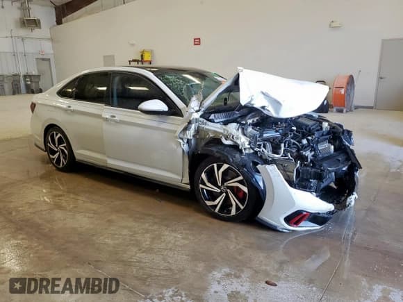 ✅ 2022 Volkswagen Jetta Autobahn • VIN: 3VW2T7BU7NM012088 • Lot: 66668125. Listed on Copart with 35,490 mi. Free auction sales archive from the USA and detailed vehicle history report at DreamBid. Image 4.