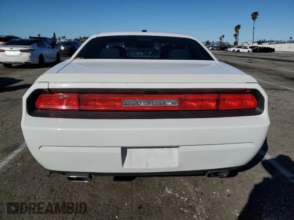 ✅ 2012 Dodge Challenger R/T Plus • VIN: 2C3CDYBT9CH144822 • Lot: 48361915. Listed on Copart with 176,162 mi. Free auction sales archive from the USA and detailed vehicle history report at DreamBid. Image 6.