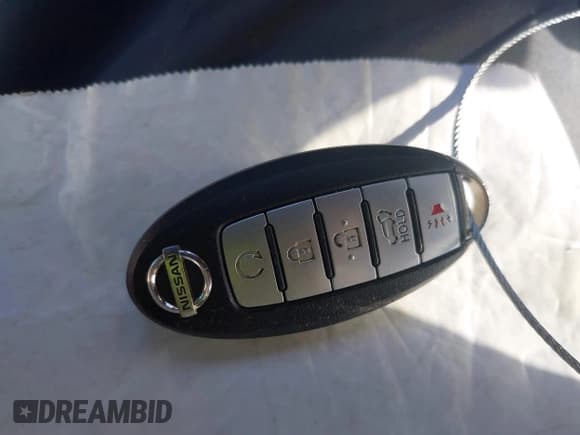 ✅ 2019 Nissan Rogue SL • VIN: 5N1AT2MV2KC703917 • Lot: 43549147. Listed on IAAI with 135,653 mi. Free auction sales archive from the USA and detailed vehicle history report at DreamBid. Image 11.