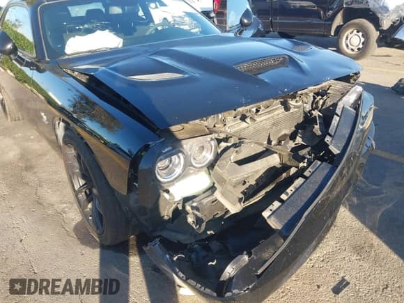 ✅ 2020 Dodge Challenger R/T Scat Pack • VIN: 2C3CDZFJ9LH218979 • Lot: 43460386. Wystawiony na IAAI z przebiegiem 50 665 mil mil. Skorzystaj z bezpłatnego archiwum sprzedaży aukcyjnych z USA i zobacz szczegółowy raport historii pojazdu na DreamBid. Zdjęcie 6.