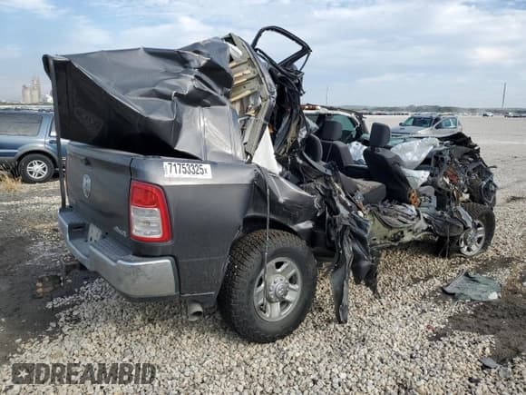 ✅ 2022 Ram 2500 Big Horn • VIN: 3C6UR5DL0NG142853 • Лот: 71753325. Опубликован ранее на Copart с пробегом 78 438 миль. Бесплатный доступ к архиву аукционных продаж из США и подробный отчёт об истории автомобиля на DreamBid. Изображение 3.