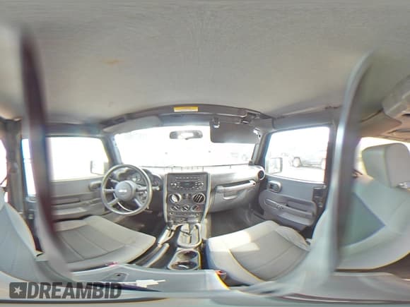 ✅ 2009 Jeep Wrangler X • VIN: 1J4FA24179L742536 • Лот: 83971805. Опубликован ранее на Copart с пробегом 209 697 миль. Бесплатный доступ к архиву аукционных продаж из США и подробный отчёт об истории автомобиля на DreamBid. Изображение 14.