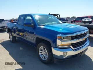 2019 Chevrolet Silverado 1500 LT z VIN 2GCRCPEC8K1123045, wystawiony jako IAAI lot #42690627 z przebiegiem 66 208 mil mil oraz . Historia ofert i sprzedaży dostępna na DreamBid. Obrazek 1.