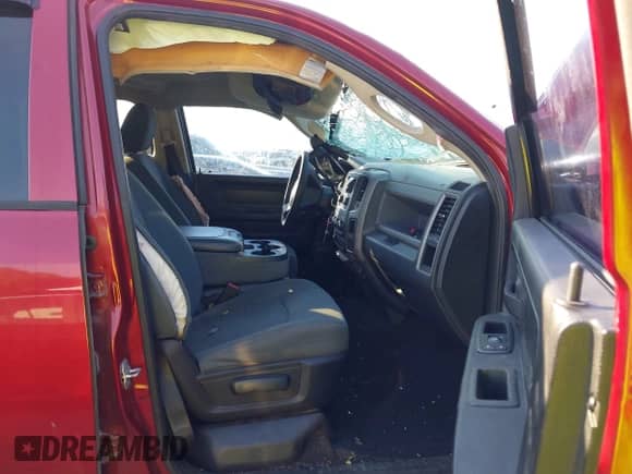 2013 Ram 1500 Express с VIN 1C6RR6FT3DS655188, выставлен на аукционе IAAI как лот 43339156 с пробегом 248 721 миль миль и . История ставок и продаж доступна на DreamBid. Изображение 5.