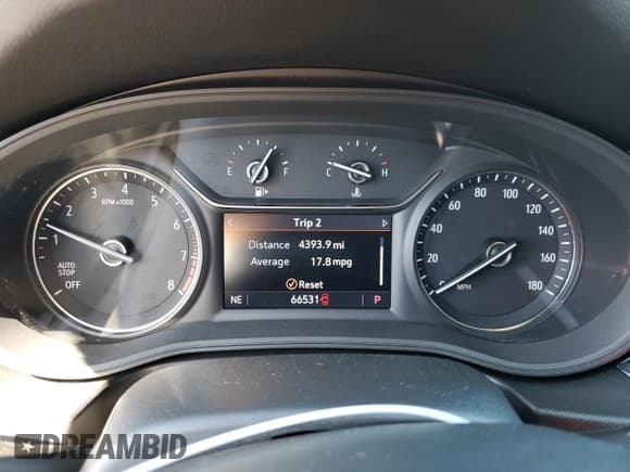 ✅ 2019 Buick Regal Essence • VIN: W04GV8SX8K1013918 • Lot: 67630864. Listed on Copart with 66,531 mi. Free auction sales archive from the USA and detailed vehicle history report at DreamBid. Image 9.